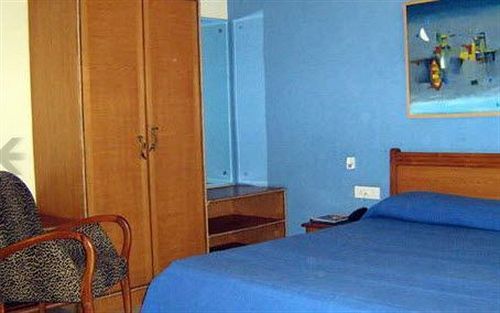 Renzo'S Inn Calangute Εξωτερικό φωτογραφία